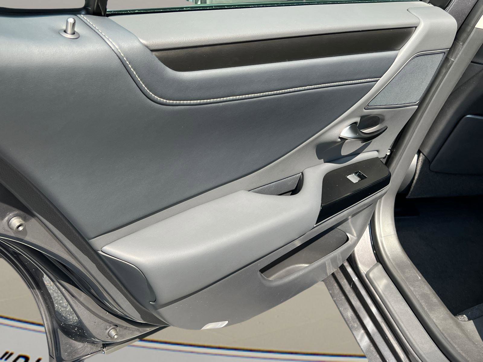 New 2025 Lexus ES 350 w/ Premium Package image 16