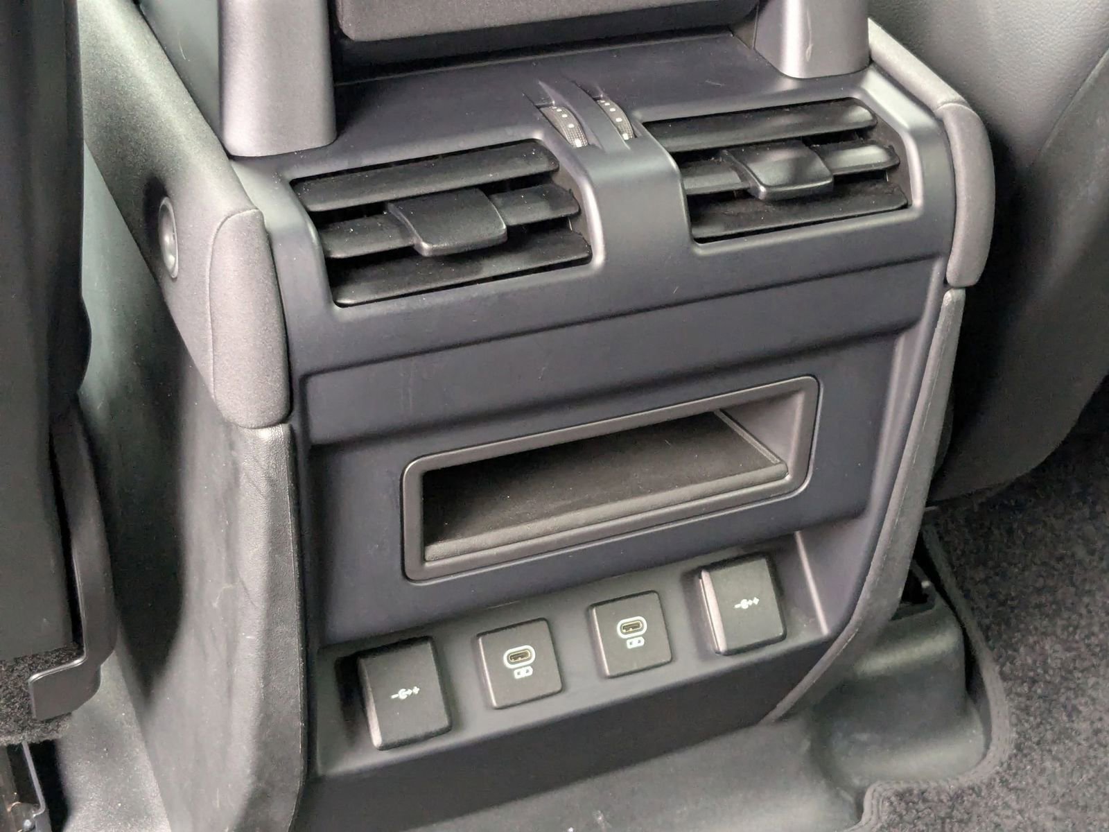 Used 2022 Land Rover Defender 110 S image 17