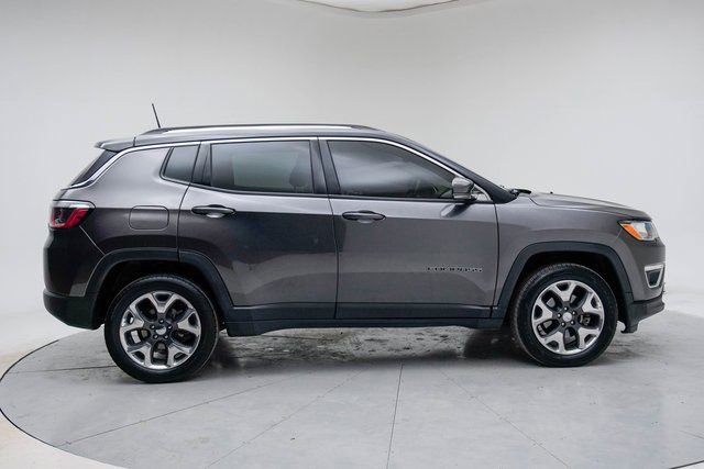 Used 2018 Jeep Compass Limited w/ Navigation Group image 8