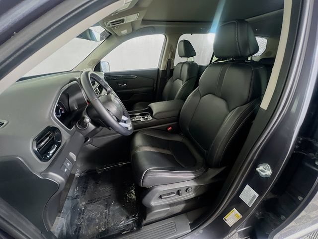 Used 2023 Honda Pilot Touring image 10