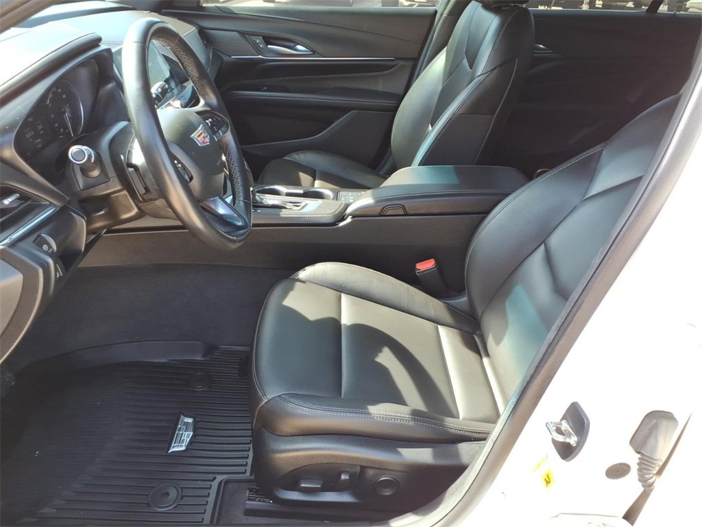 Used 2023 Cadillac CT4 Luxury image 14
