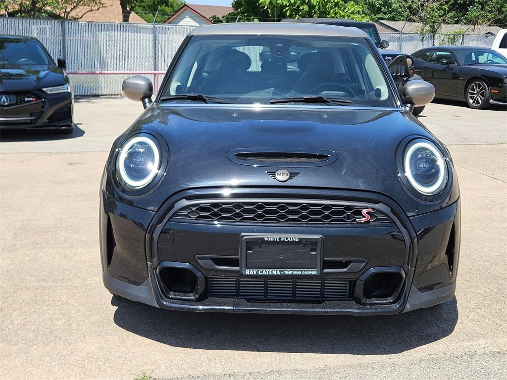 Used 2023 MINI Cooper S w/ Premium Package image 2