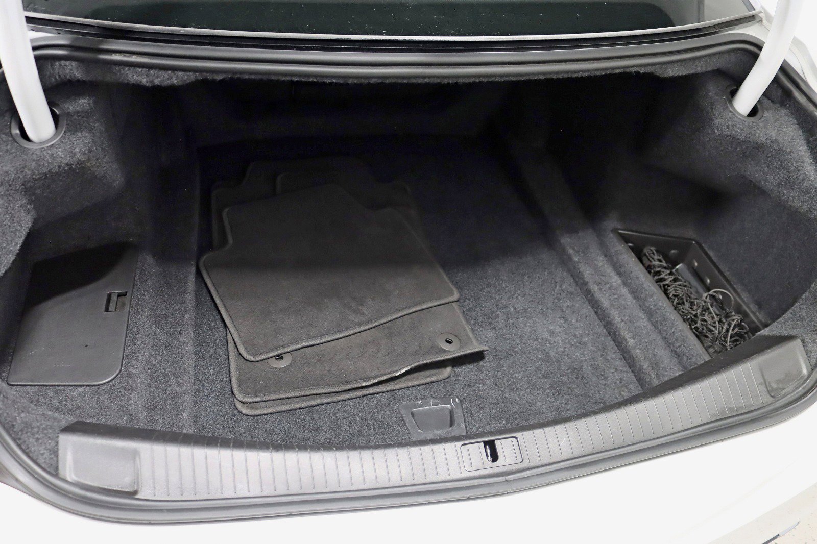 Used 2018 Cadillac CTS Luxury image 34