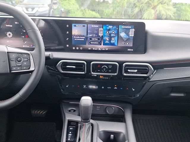 New 2026 Nissan Sentra SR w/ SR Premium Package FWD image 15