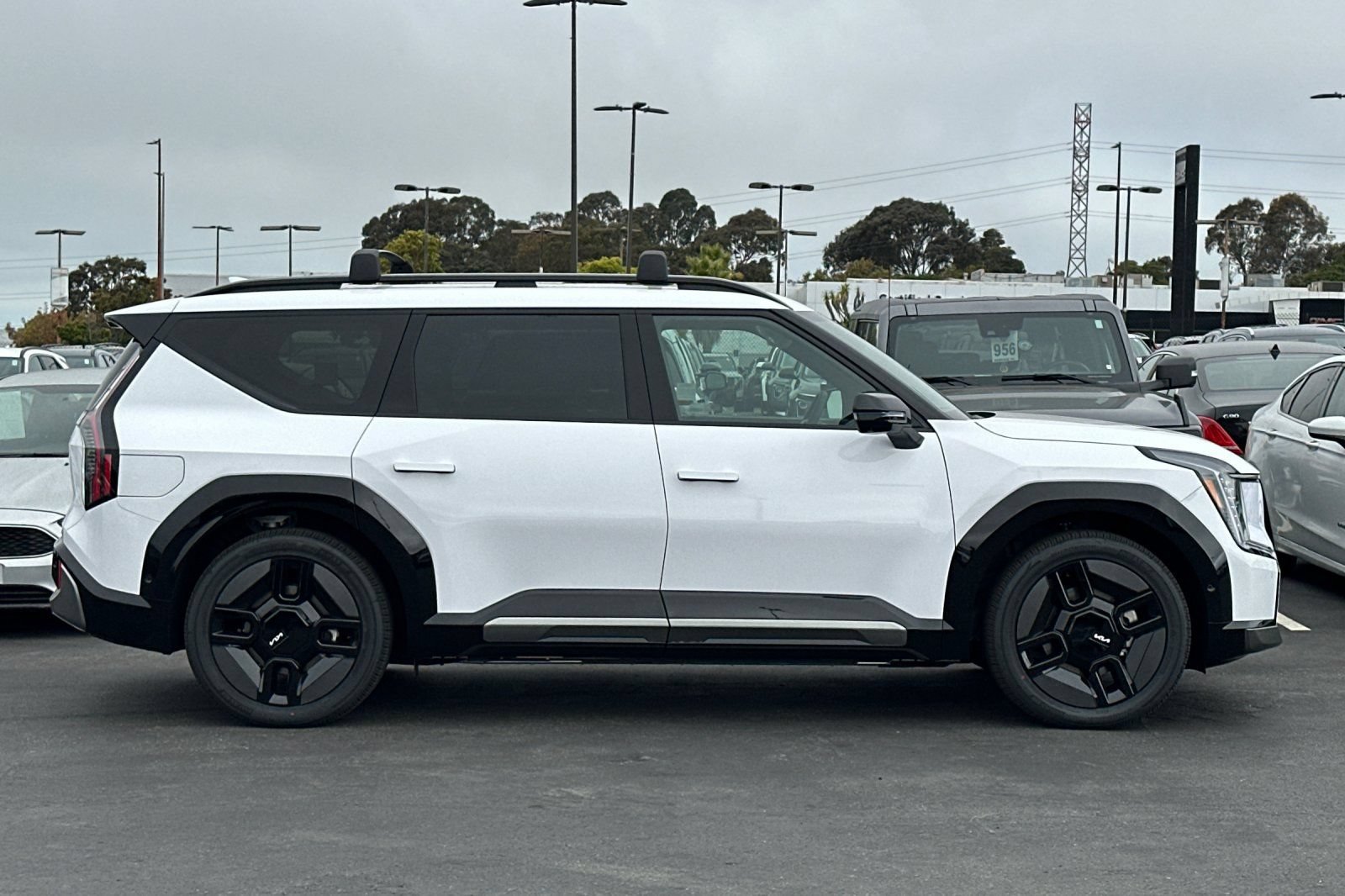 New 2026 Kia EV9 GT-Line AWD/4WD image 3