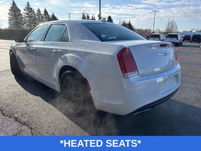 Used 2017 Chrysler 300 Limited w/ Value Package image 5