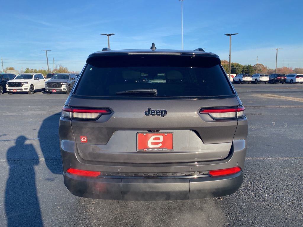 New 2025 Jeep Grand Cherokee L Altitude image 6