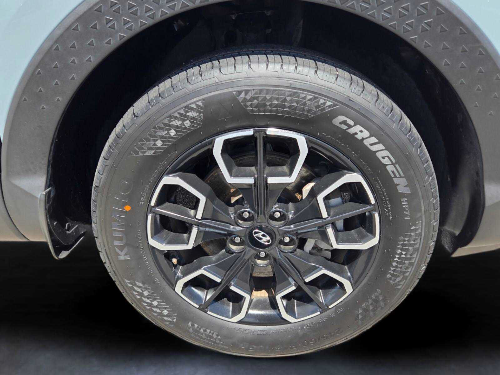 Used 2022 Hyundai Santa Cruz SEL FWD image 9