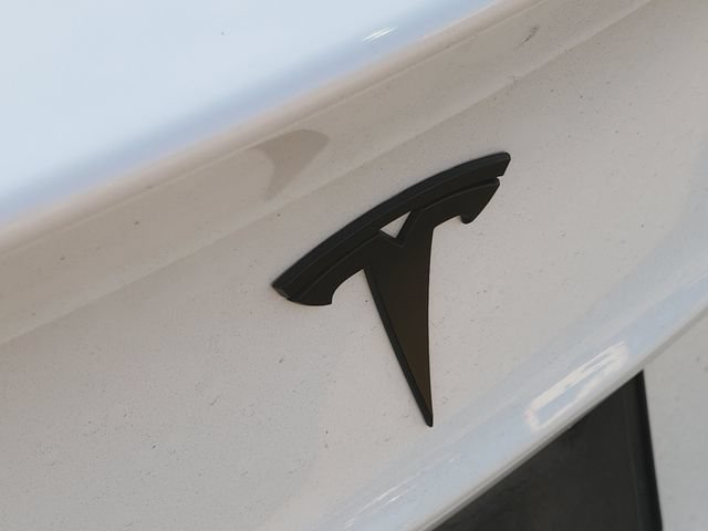 Used 2021 Tesla Model 3 Standard Range Plus RWD image 10