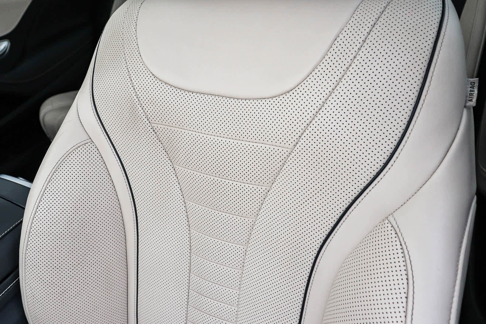 Used 2018 Mercedes-Benz S 560 Sedan image 35