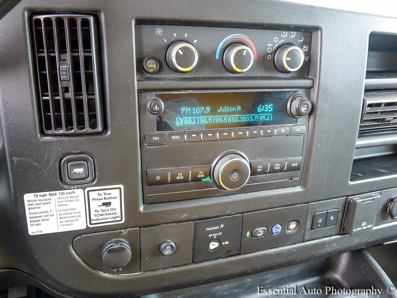 Used 2021 GMC Savana 3500 Extended w/ Power Convenience Package RWD image 15