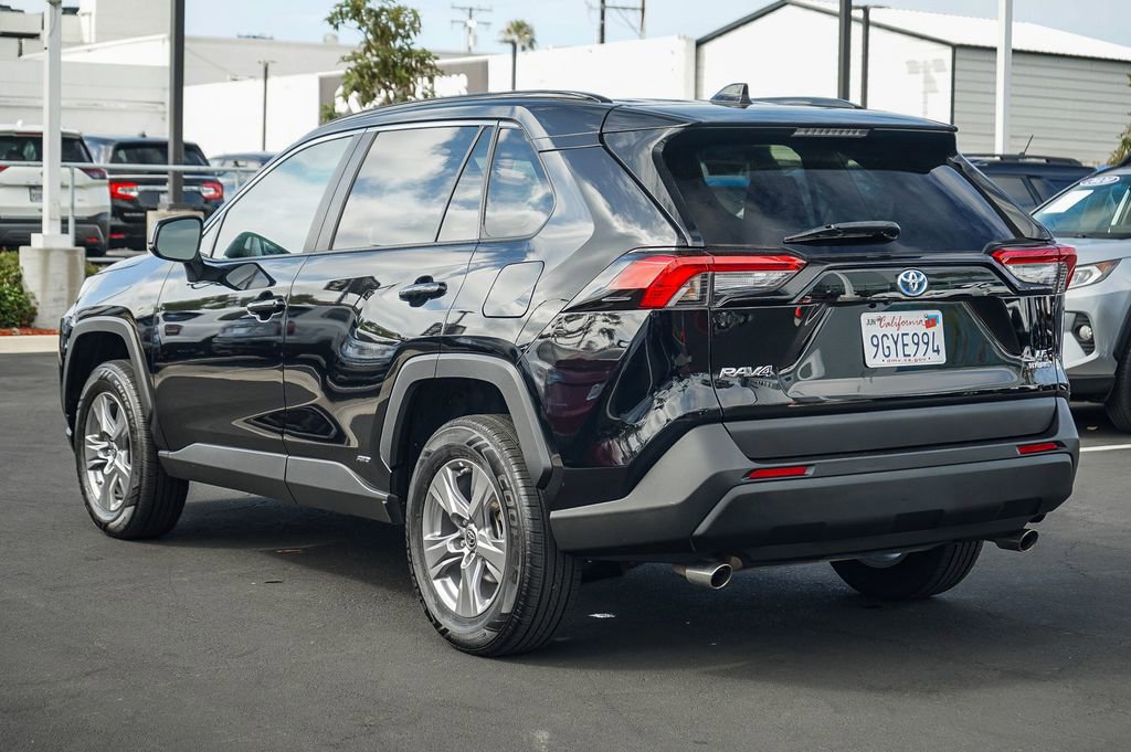 Used 2023 Toyota RAV4 LE image 7