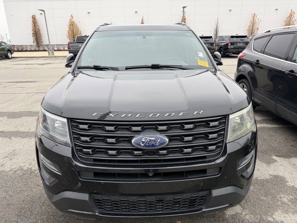Used 2016 Ford Explorer Sport w/ Equipment Group 401A image 2