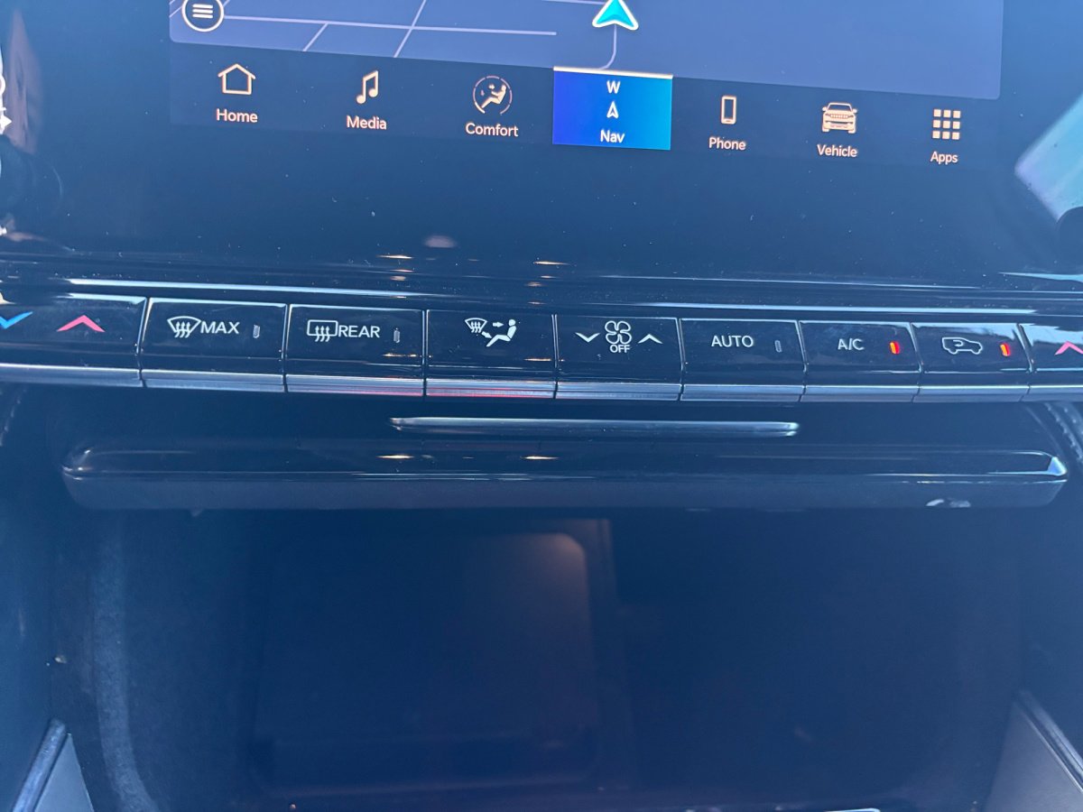 Used 2023 Jeep Wagoneer Series II image 4