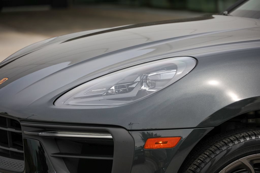 Certified 2025 Porsche Macan GTS AWD/4WD image 15