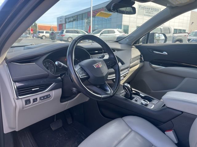 Used 2019 Cadillac XT4 Premium Luxury w/ Technology Package image 9