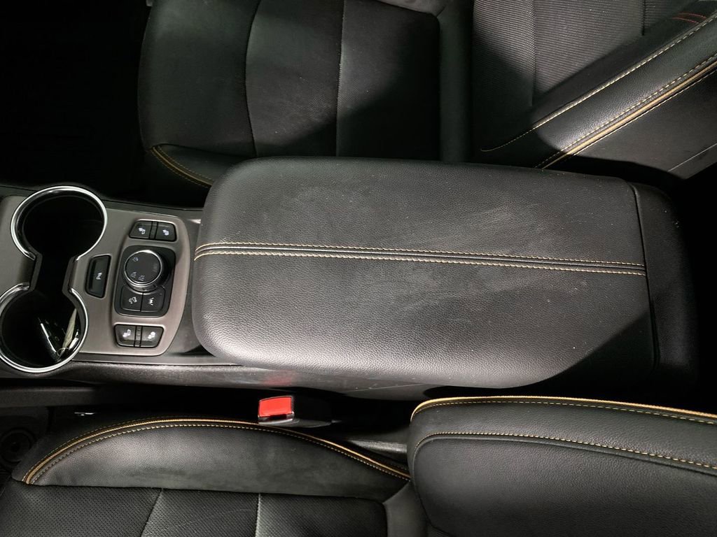 Certified 2023 GMC Terrain AT4 w/ Infotainment Package II image 20