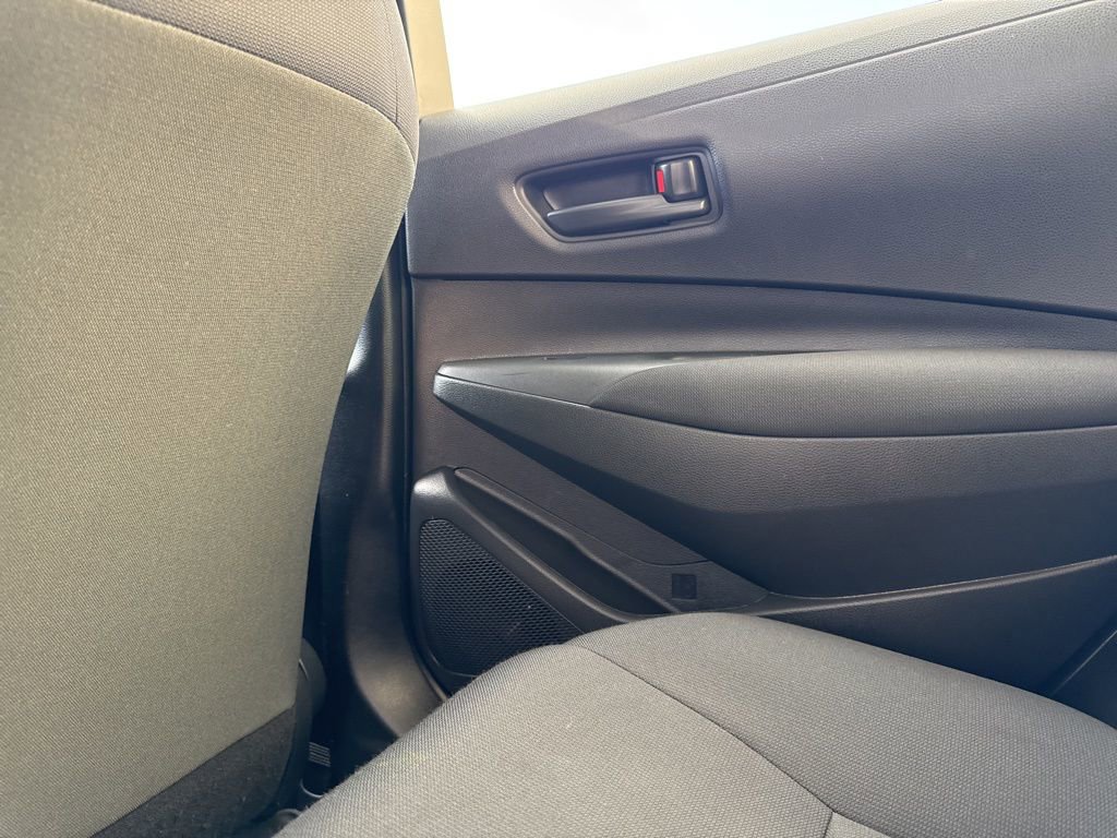 Used 2022 Toyota Corolla LE image 15
