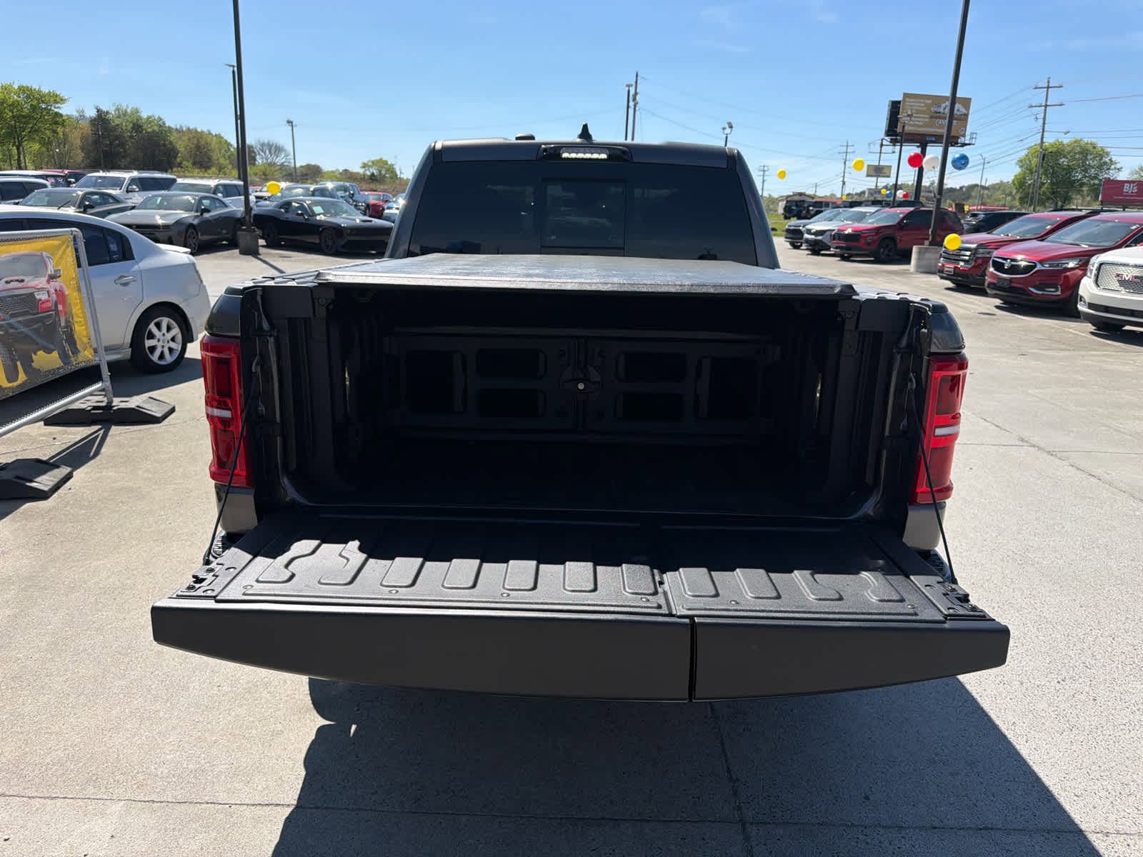 Used 2026 RAM 1500 Tungsten w/ Off Road Group AWD/4WD image 8