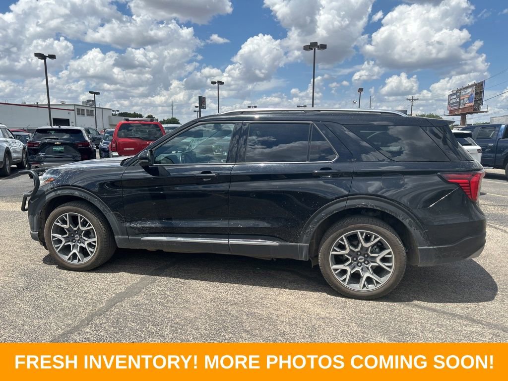 Used 2025 Ford Explorer Platinum w/ Ultimate Package AWD/4WD image 5