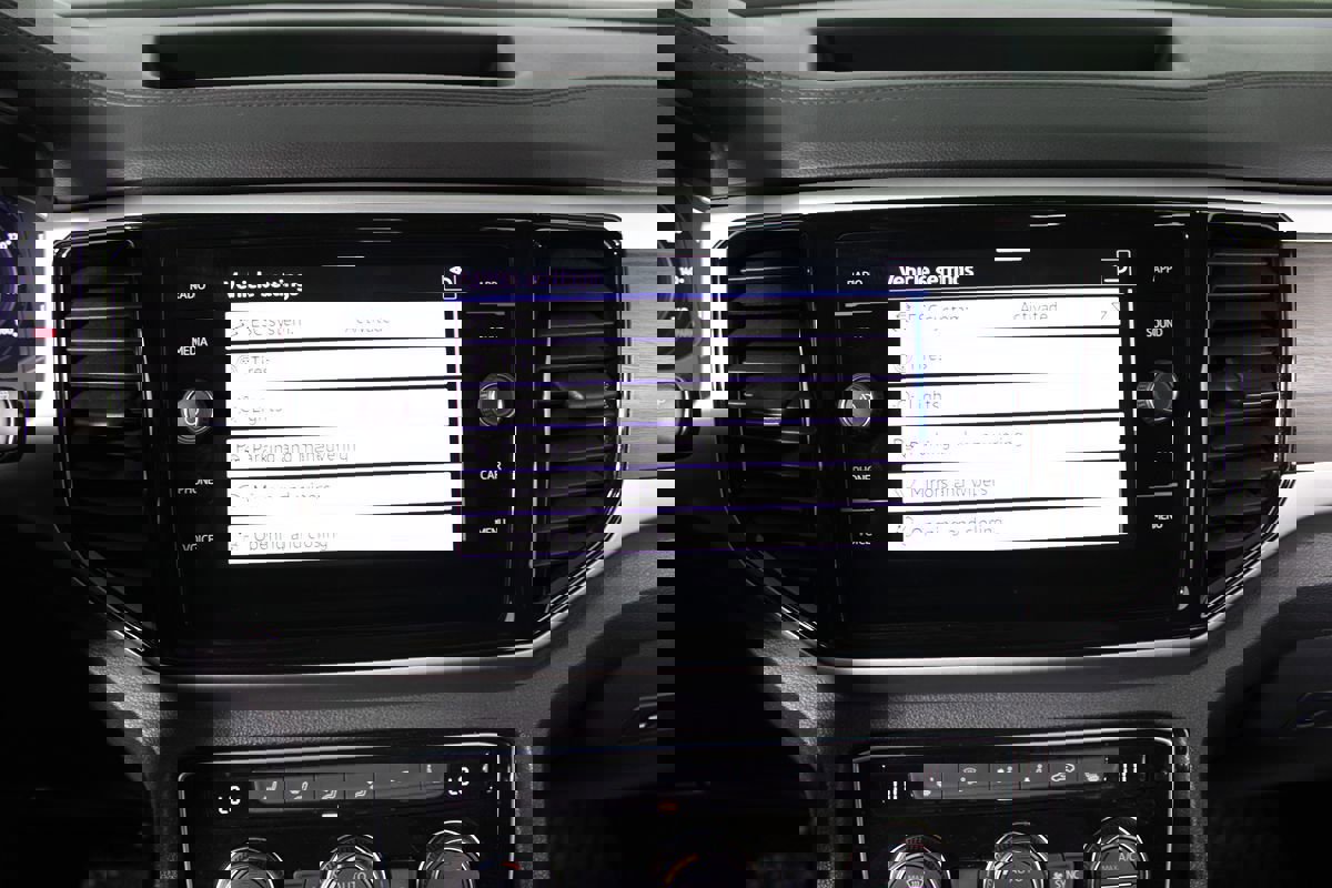 Used 2023 Volkswagen Atlas SE w/ Panoramic Sunroof Package image 17