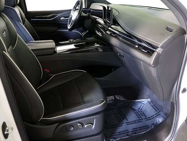 Used 2022 Cadillac Escalade Sport w/ Heavy-Duty Trailer Package AWD/4WD image 37