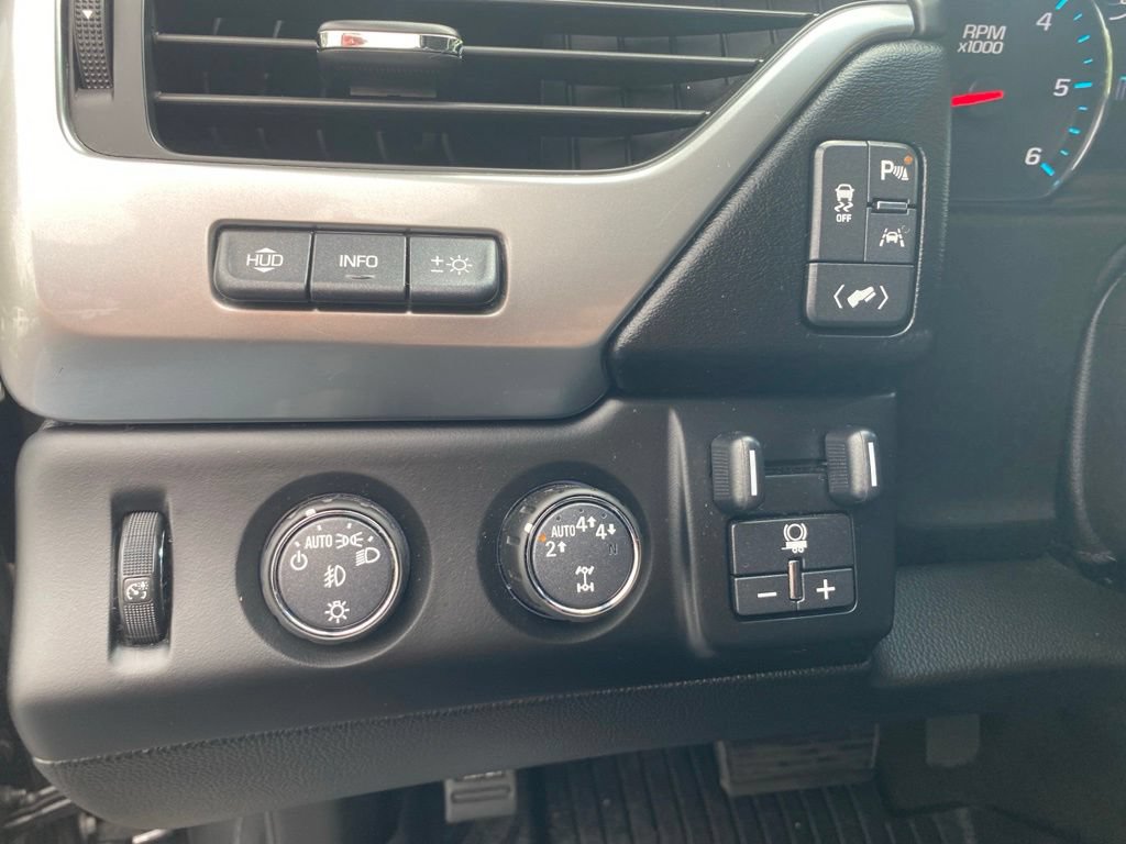 Used 2018 Chevrolet Tahoe Premier AWD/4WD image 21