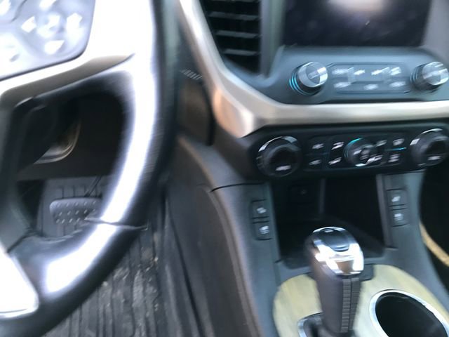 Used 2019 GMC Acadia Denali w/ Technology Package AWD/4WD image 9