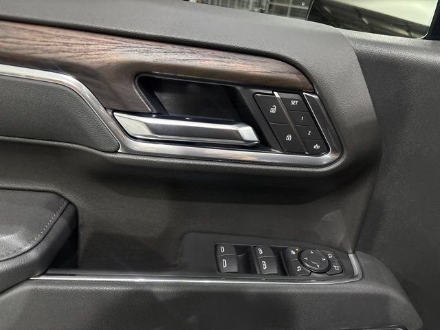 Used 2026 GMC Sierra 1500 SLT w/ SLT Premium Package AWD/4WD image 16