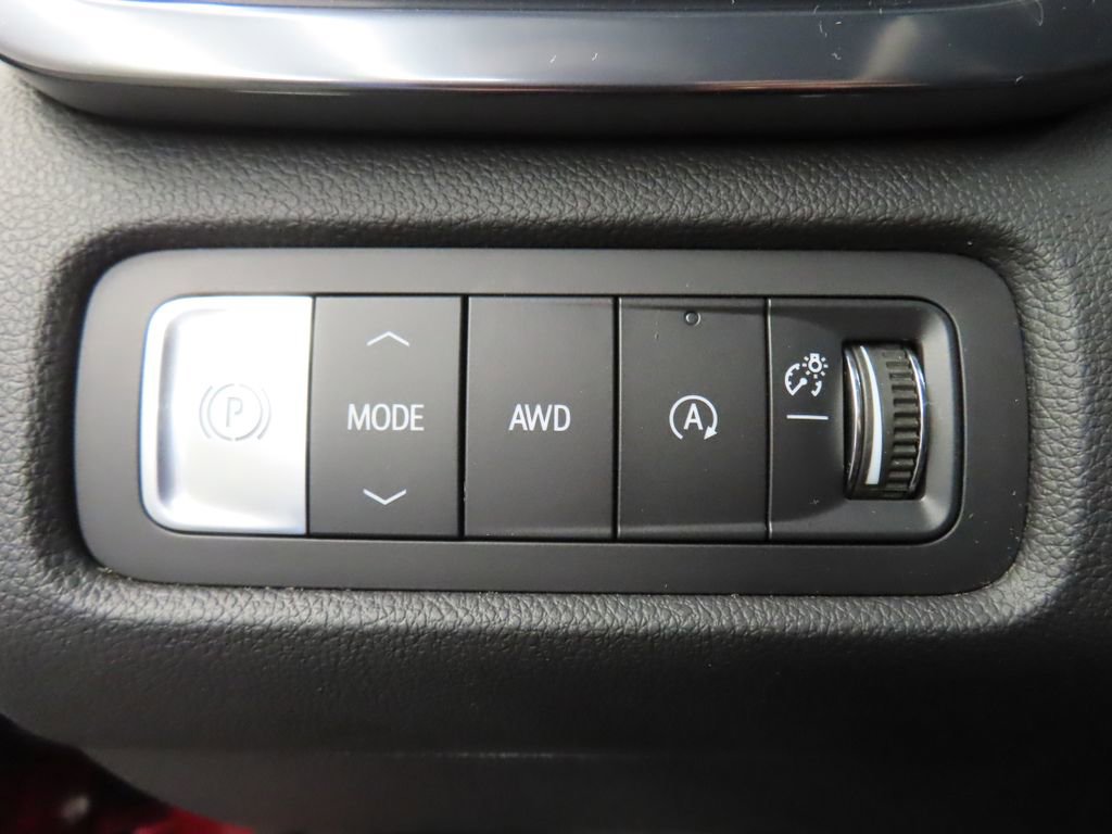 Used 2026 GMC Acadia AT4 w/ LPO, Floor Liner Package AWD/4WD image 57
