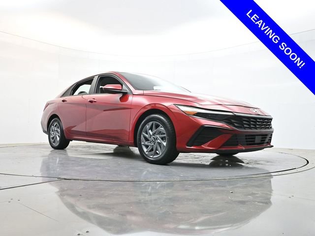 Used 2024 Hyundai Elantra SEL FWD image 26