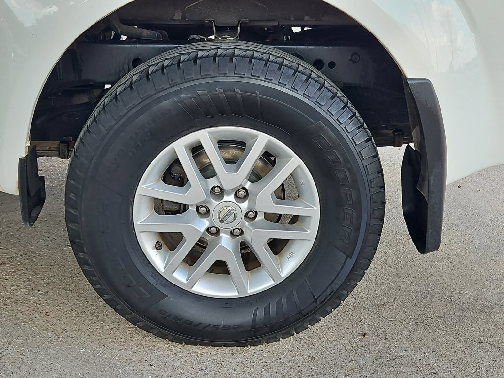 Used 2019 Nissan Frontier SV w/ Value Truck Package AWD/4WD image 15