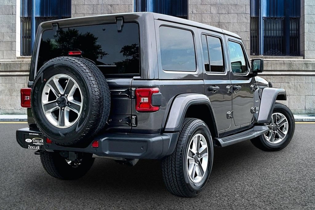 Used 2018 Jeep Wrangler Unlimited Sahara AWD/4WD image 11