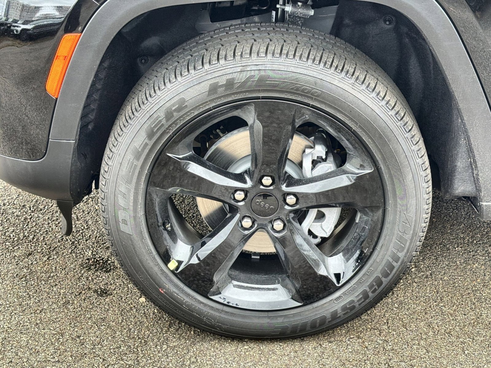 New 2025 Jeep Grand Cherokee Altitude image 12