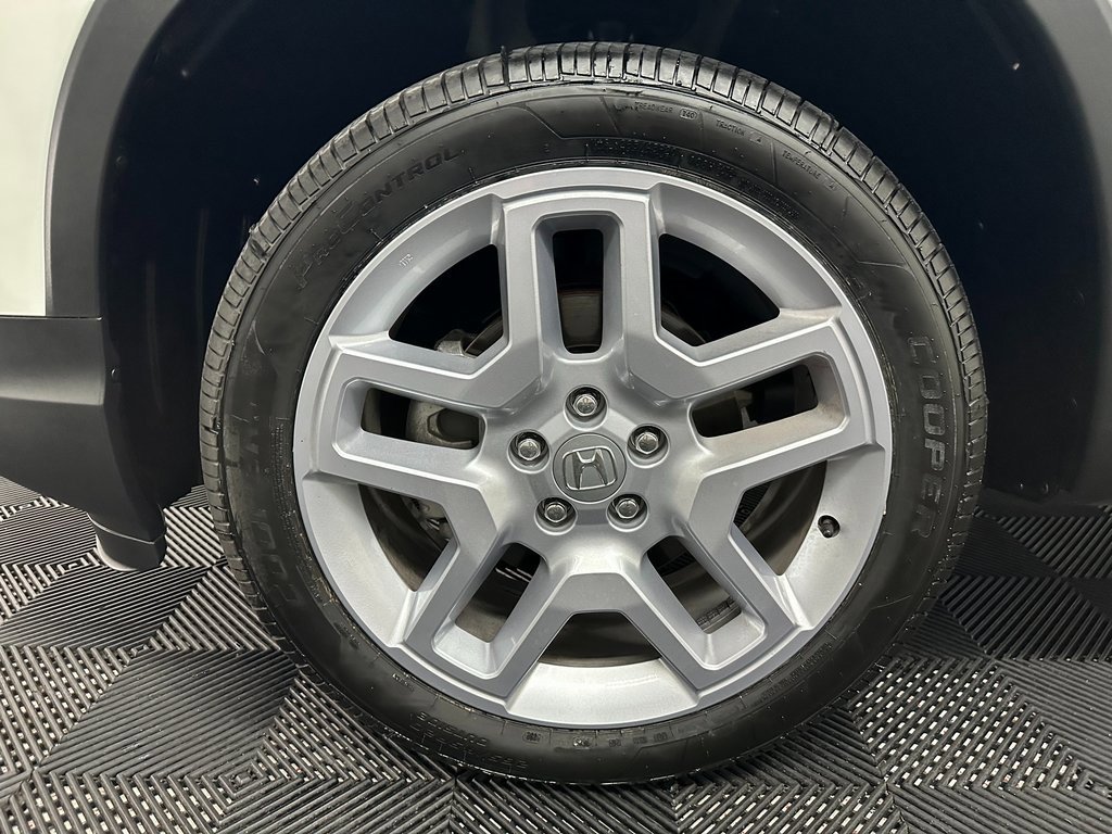 Used 2025 Honda Passport EX-L image 39