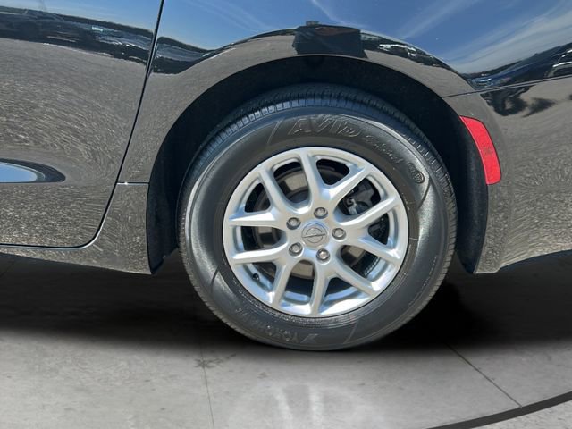 Used 2023 Chrysler Voyager LX FWD image 29