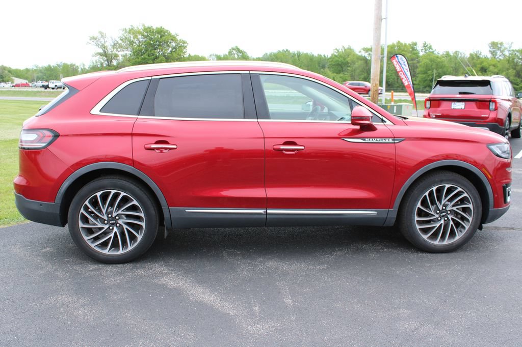 Used 2020 Lincoln Nautilus Reserve FWD image 15