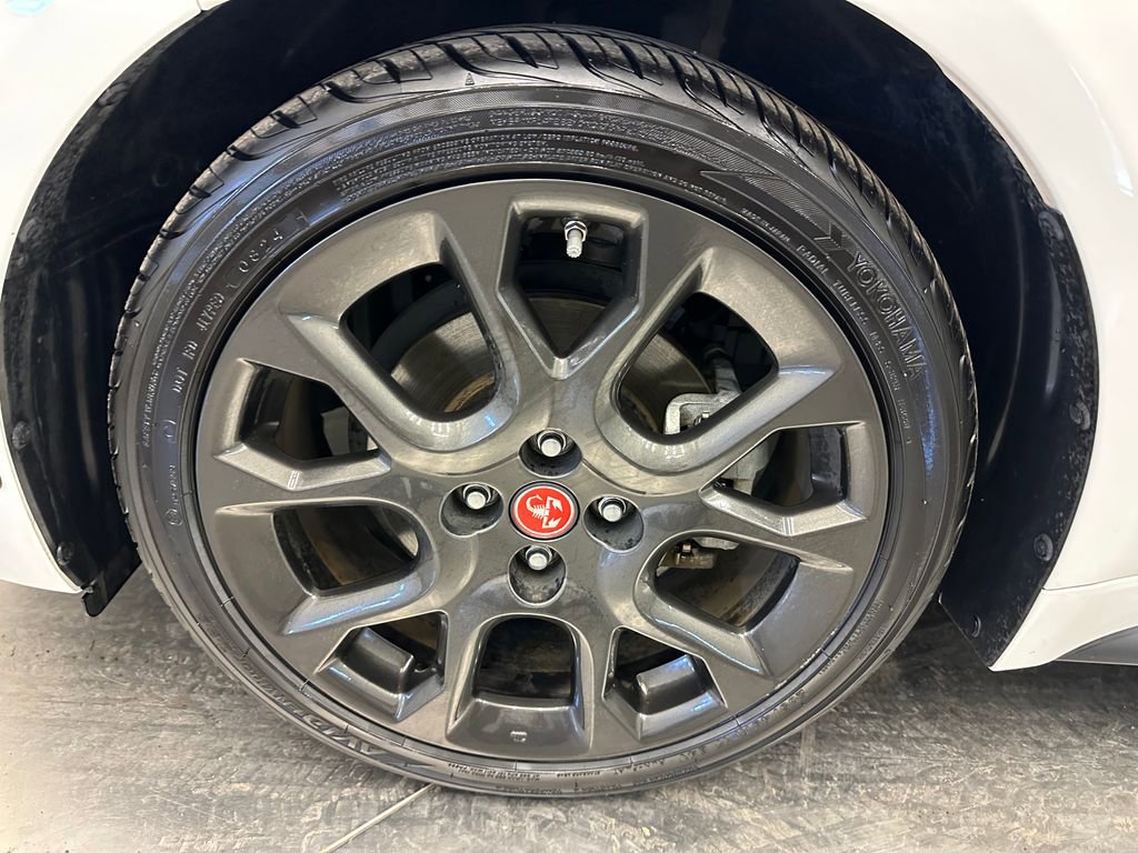 Used 2017 FIAT 124 Spider Abarth image 37