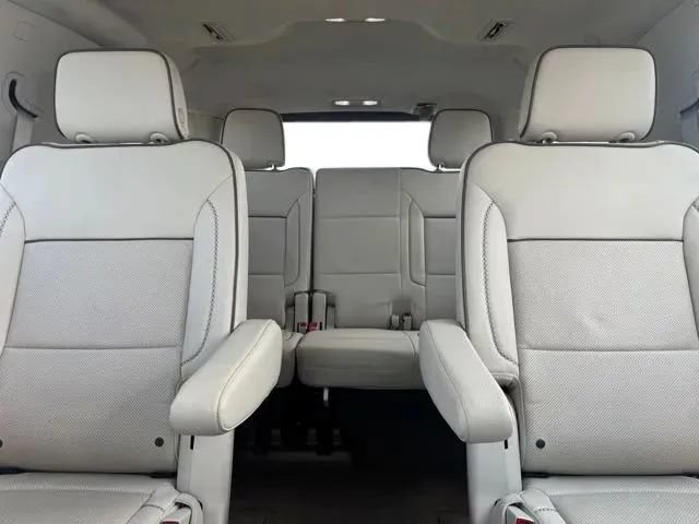 Used 2023 GMC Yukon Denali AWD/4WD image 20