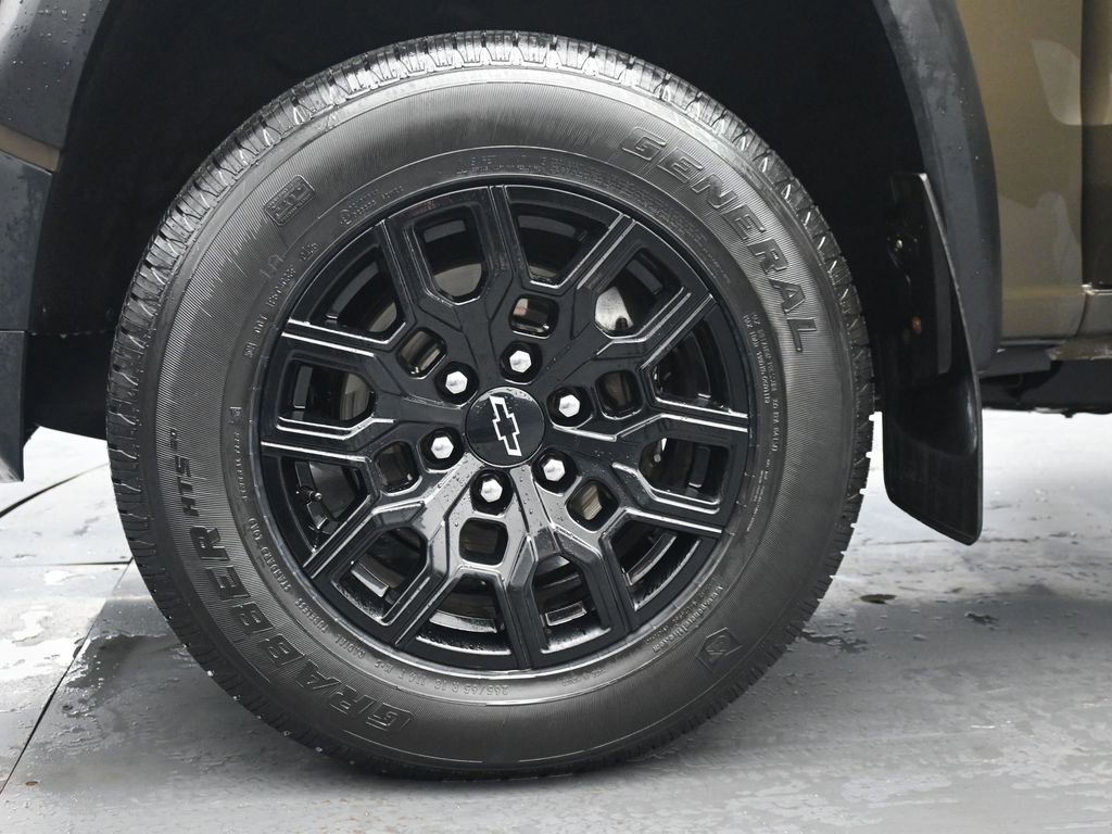 Used 2023 Chevrolet Colorado Trail Boss AWD/4WD image 13
