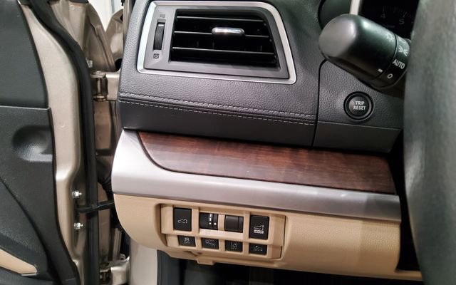 Used 2018 Subaru Outback 2.5i Limited AWD/4WD image 27