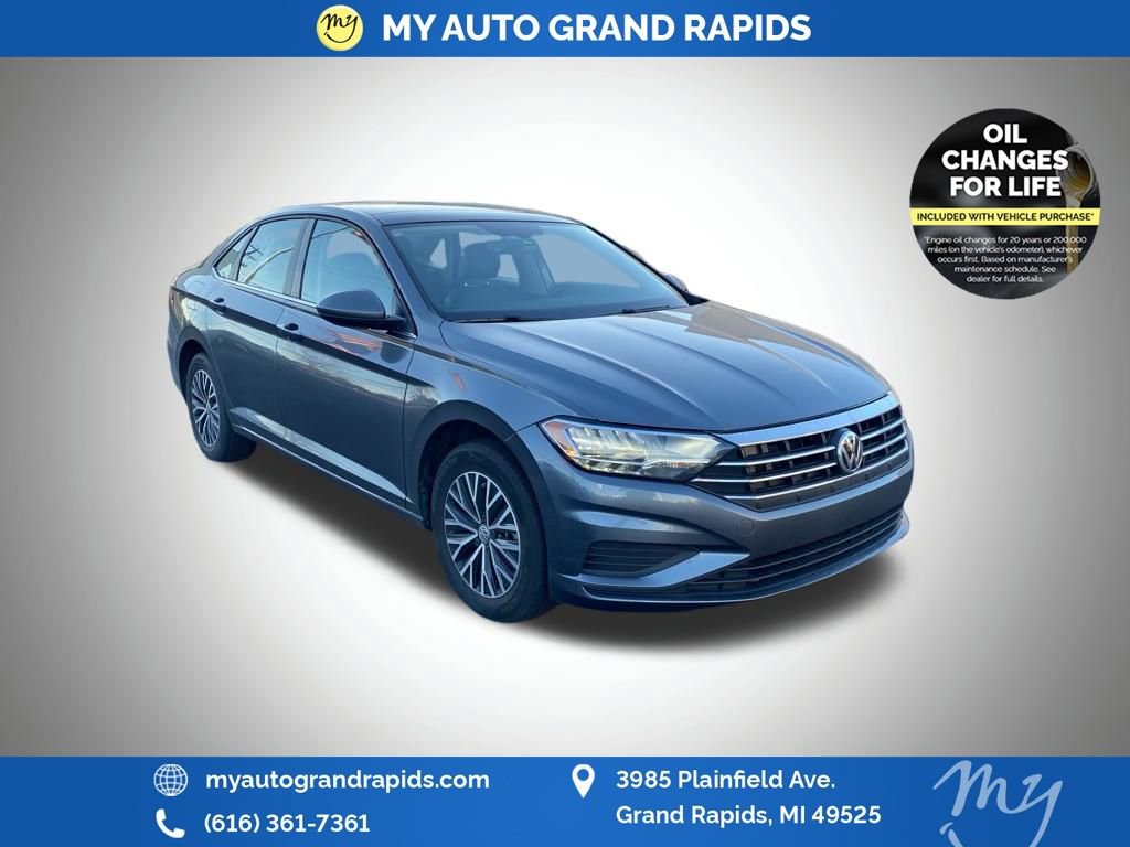 Used 2021 Volkswagen Jetta SE w/ SE Cold Weather Package