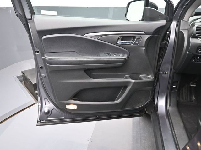 Used 2023 Honda Ridgeline RTL-E image 22