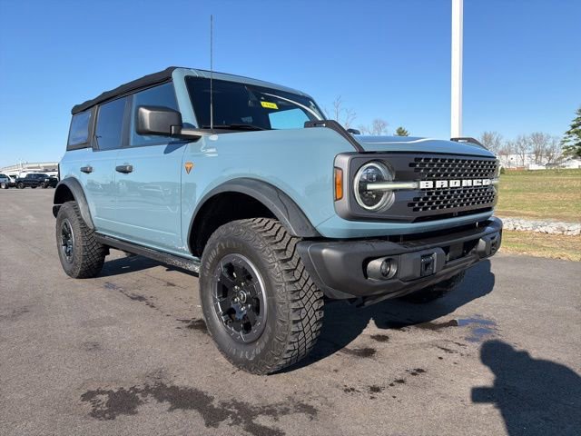 Used 2022 Ford Bronco Badlands image 1