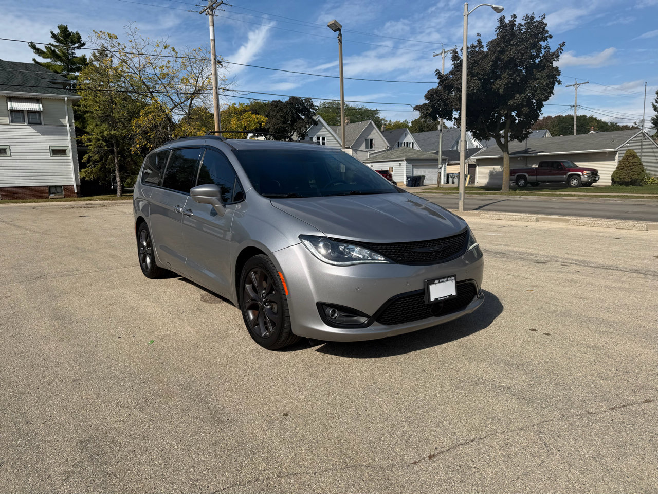 Used 2020 Chrysler Pacifica Limited w/ Advanced Safetytec Group image 1