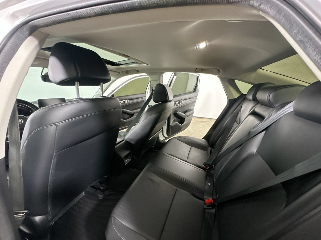 Used 2022 Honda Civic Touring image 13