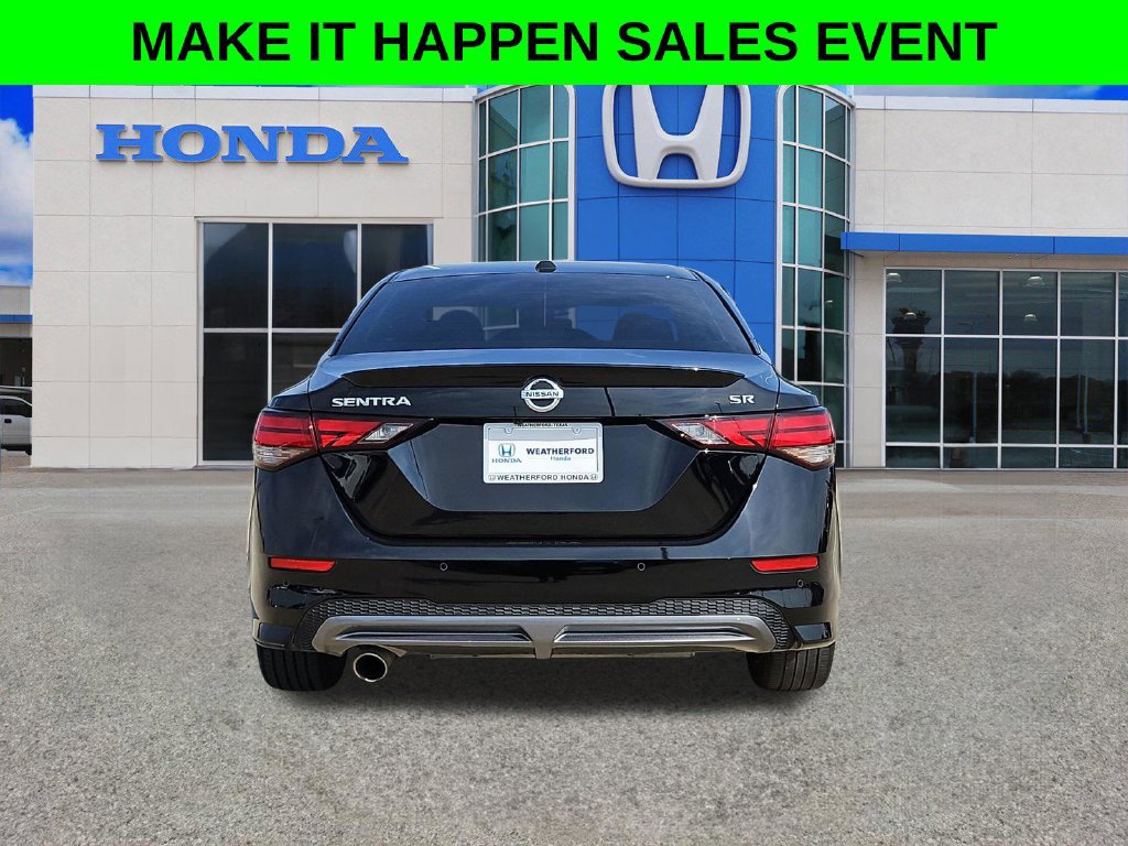 Used 2023 Nissan Sentra SR w/ SR Premium Package FWD image 4