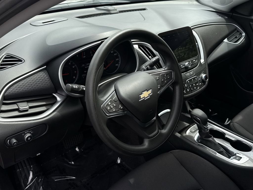 Used 2024 Chevrolet Malibu LT FWD image 14