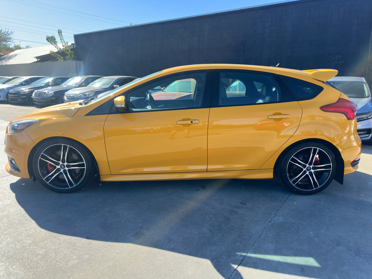 Used 2016 Ford Focus ST w/ Equipment Group 401A image 4
