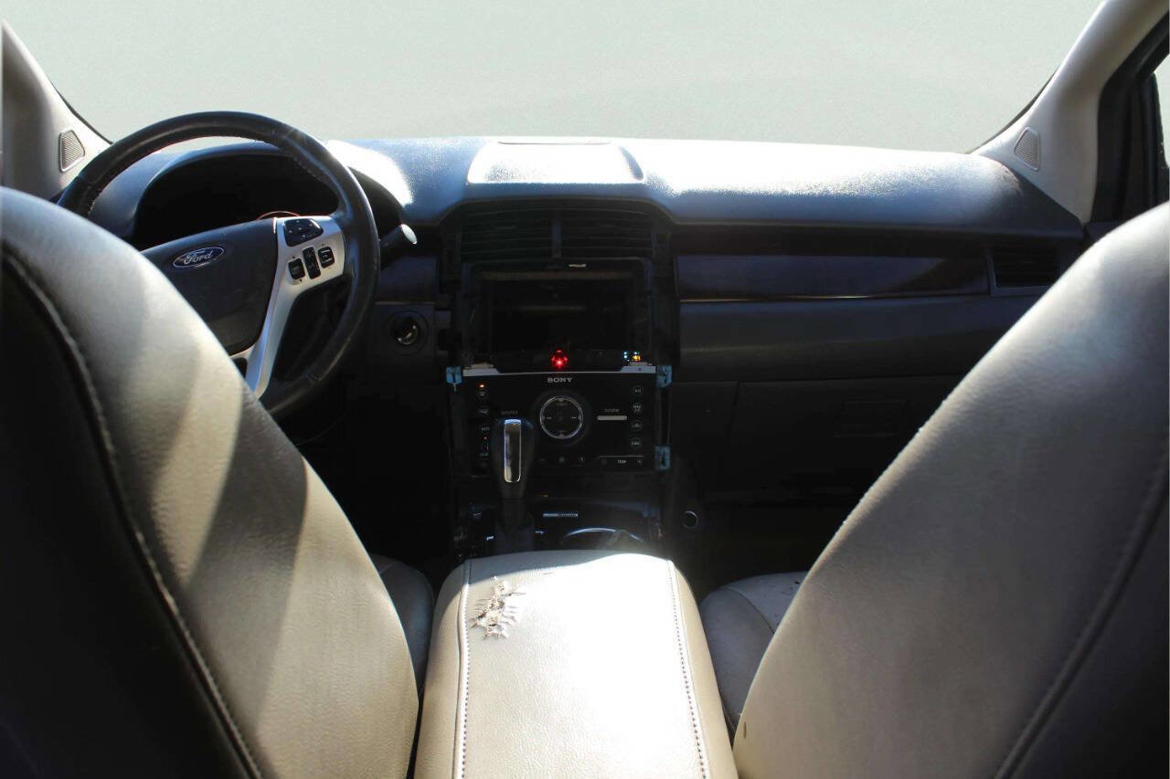 Used 2012 Ford Edge Limited FWD image 8